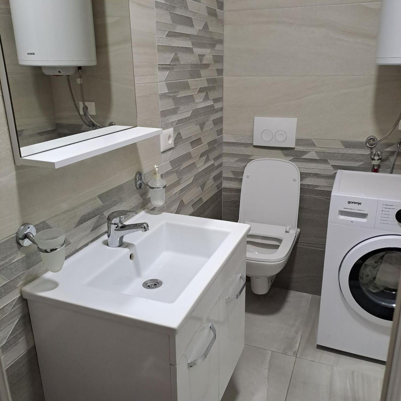 Rines Apartment โอครีด ภายนอก รูปภาพ